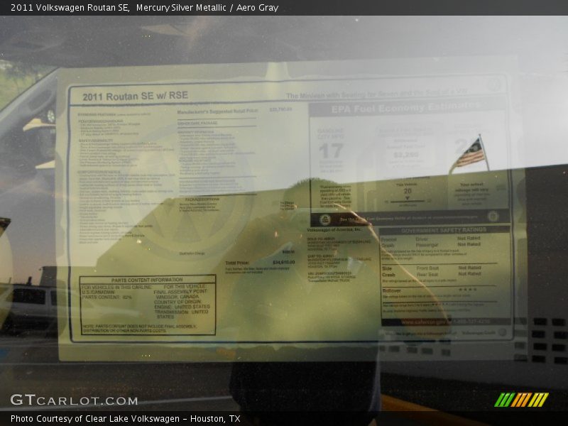 Mercury Silver Metallic / Aero Gray 2011 Volkswagen Routan SE