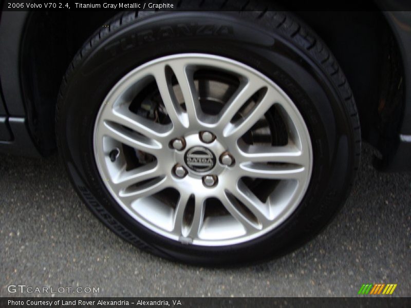 Titanium Gray Metallic / Graphite 2006 Volvo V70 2.4