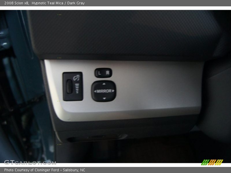 Hypnotic Teal Mica / Dark Gray 2008 Scion xB