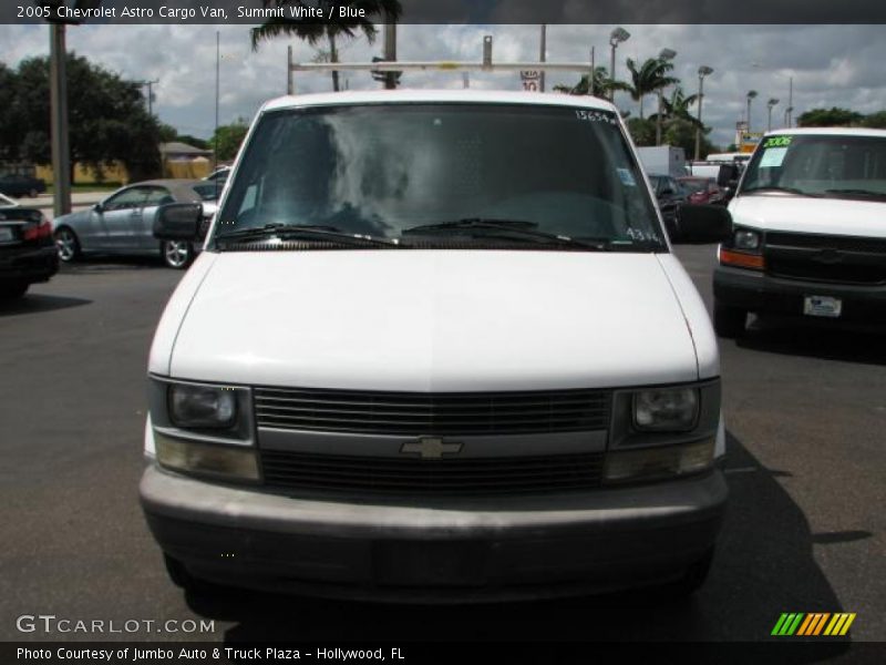 Summit White / Blue 2005 Chevrolet Astro Cargo Van