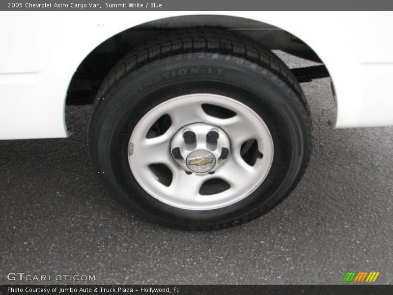  2005 Astro Cargo Van Wheel