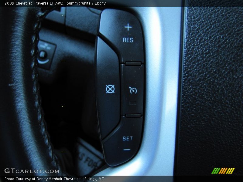 Summit White / Ebony 2009 Chevrolet Traverse LT AWD