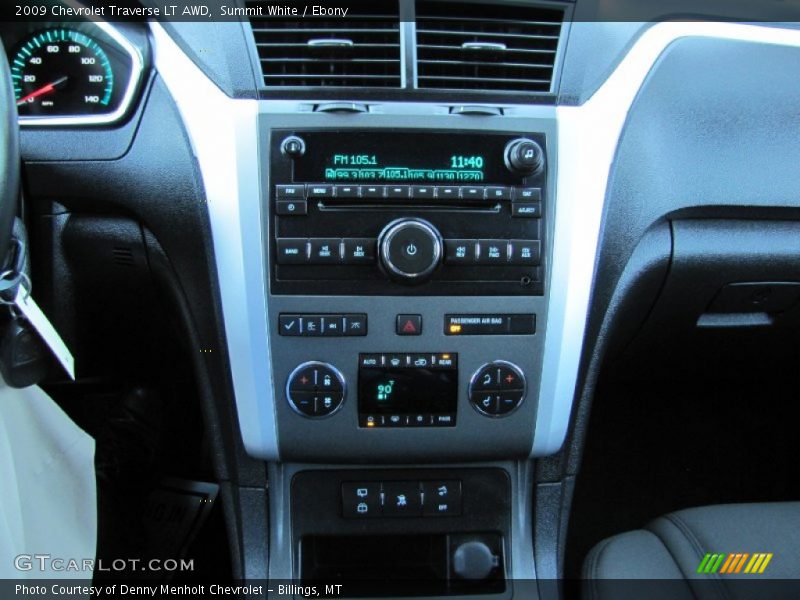 Summit White / Ebony 2009 Chevrolet Traverse LT AWD