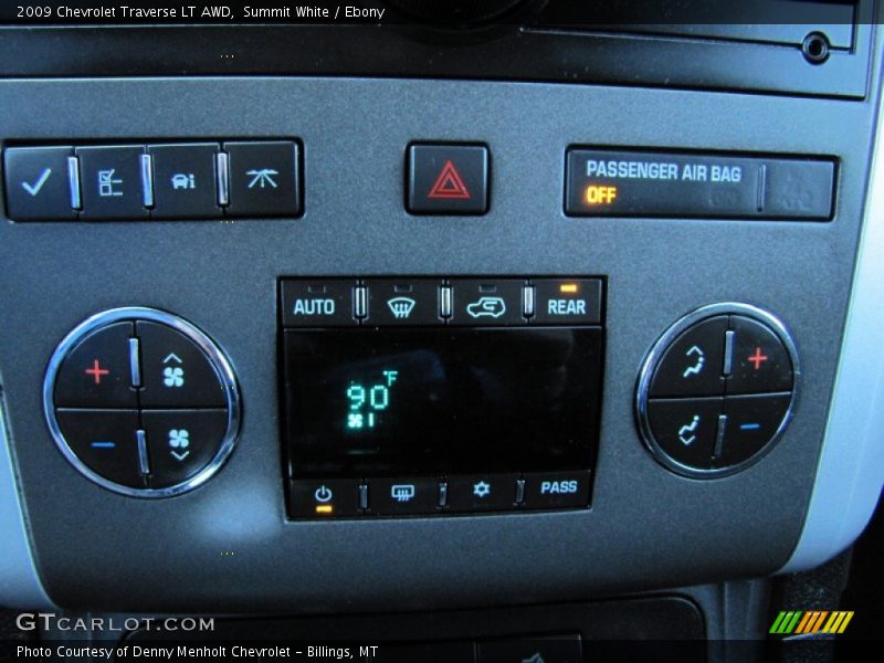 Summit White / Ebony 2009 Chevrolet Traverse LT AWD