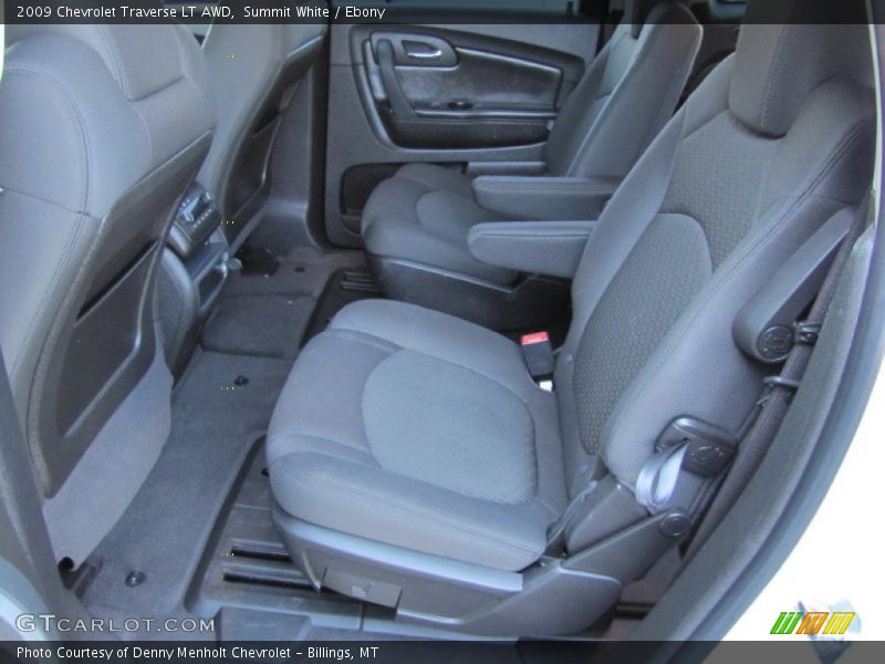 Summit White / Ebony 2009 Chevrolet Traverse LT AWD