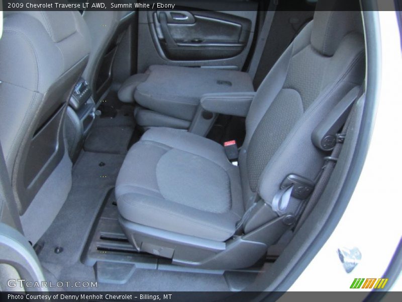 Summit White / Ebony 2009 Chevrolet Traverse LT AWD