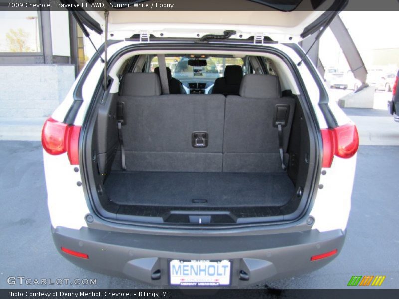 Summit White / Ebony 2009 Chevrolet Traverse LT AWD