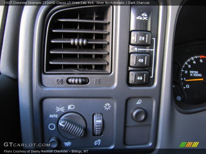 Controls of 2007 Silverado 2500HD Classic LT Crew Cab 4x4