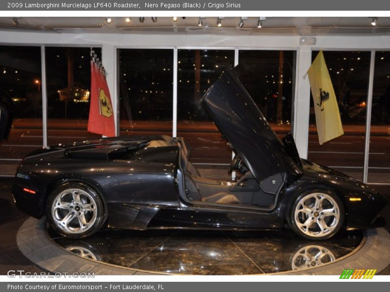  2009 Murcielago LP640 Roadster Nero Pegaso (Black)
