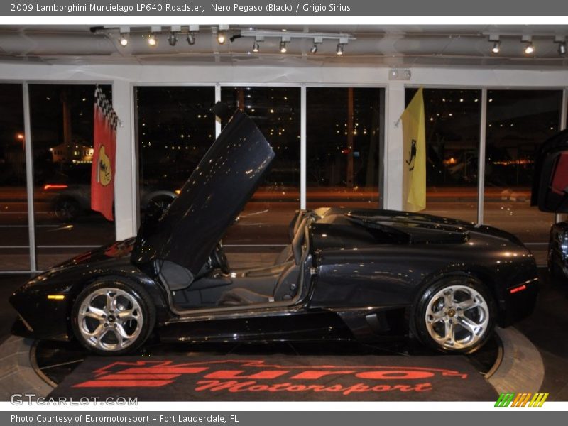 Nero Pegaso (Black) / Grigio Sirius 2009 Lamborghini Murcielago LP640 Roadster