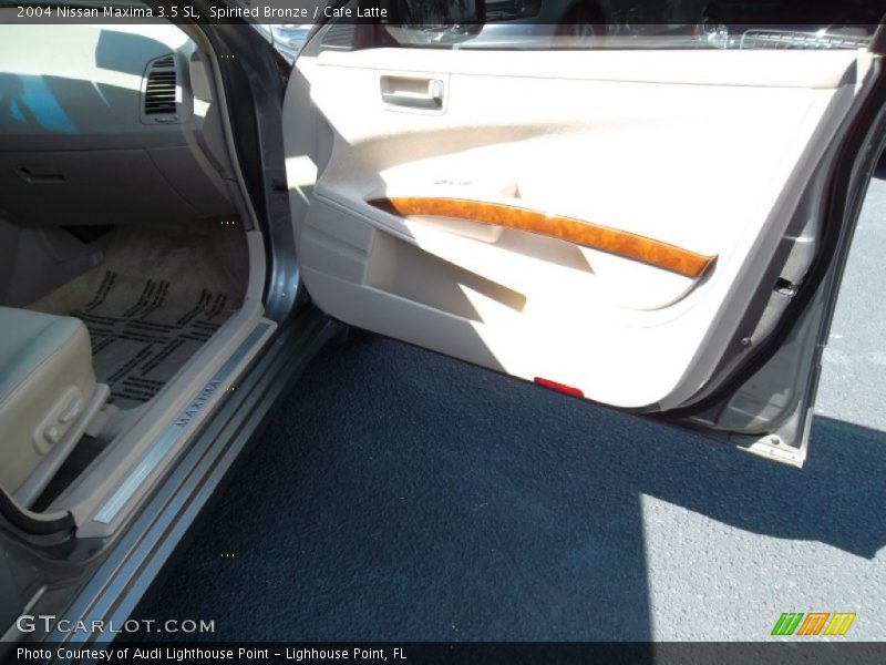 Spirited Bronze / Cafe Latte 2004 Nissan Maxima 3.5 SL