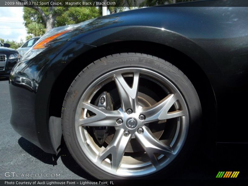 Magnetic Black / Black Cloth 2009 Nissan 370Z Sport Coupe