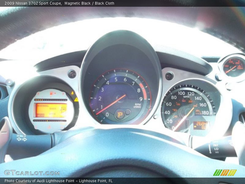 Magnetic Black / Black Cloth 2009 Nissan 370Z Sport Coupe