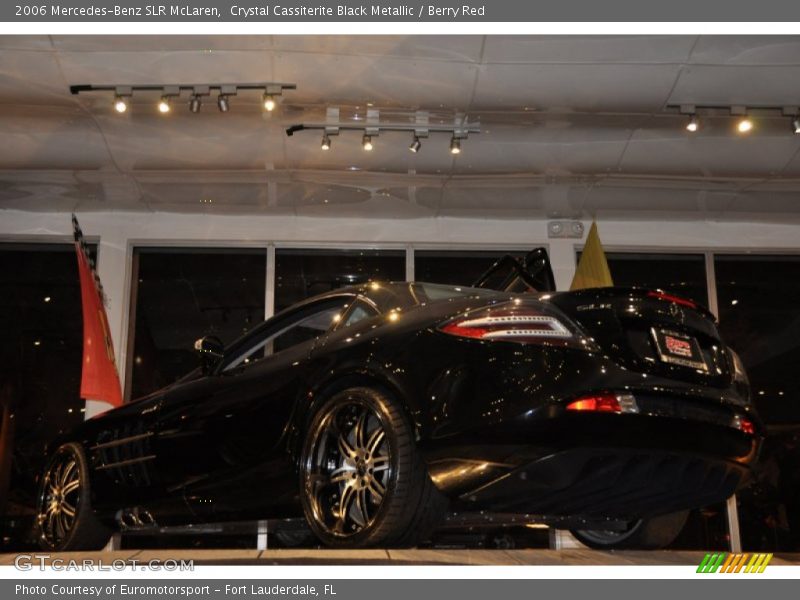 Crystal Cassiterite Black Metallic / Berry Red 2006 Mercedes-Benz SLR McLaren