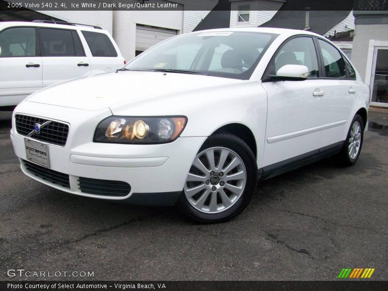 Ice White / Dark Beige/Quartz Leather 2005 Volvo S40 2.4i