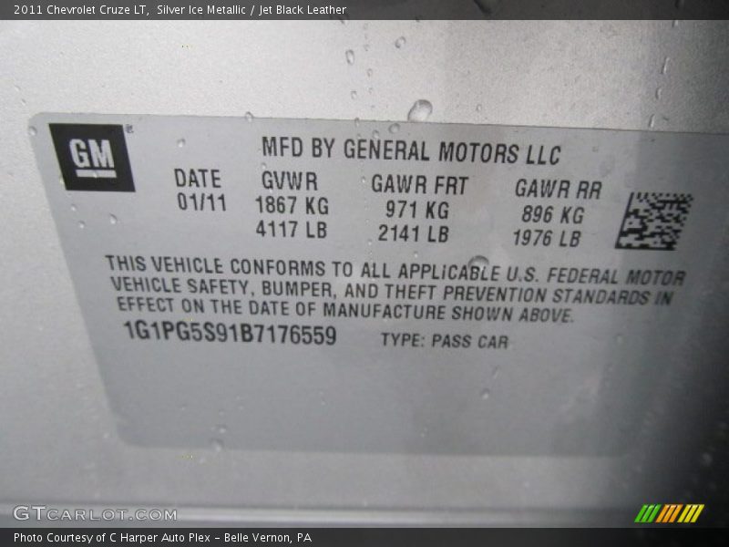 Silver Ice Metallic / Jet Black Leather 2011 Chevrolet Cruze LT