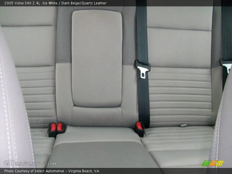 Ice White / Dark Beige/Quartz Leather 2005 Volvo S40 2.4i