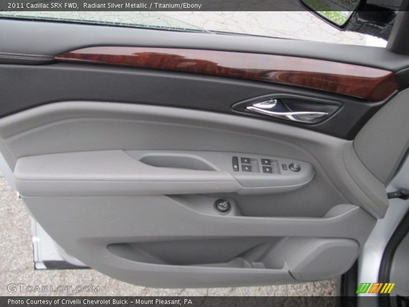 Radiant Silver Metallic / Titanium/Ebony 2011 Cadillac SRX FWD