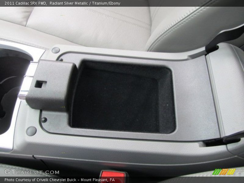 Radiant Silver Metallic / Titanium/Ebony 2011 Cadillac SRX FWD