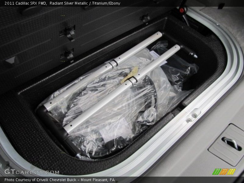 Radiant Silver Metallic / Titanium/Ebony 2011 Cadillac SRX FWD