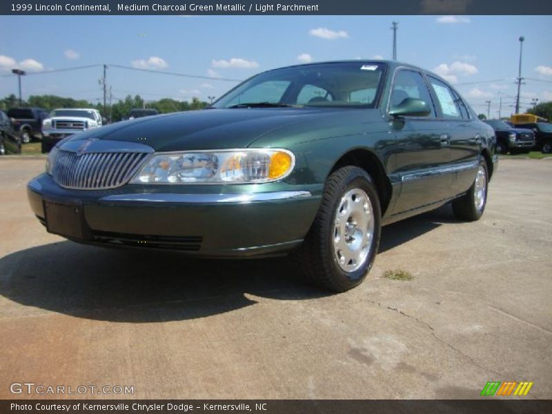 Medium Charcoal Green Metallic / Light Parchment 1999 Lincoln Continental