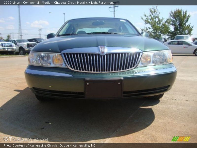 Medium Charcoal Green Metallic / Light Parchment 1999 Lincoln Continental
