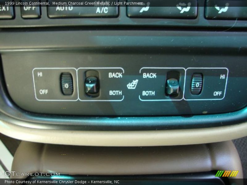 Medium Charcoal Green Metallic / Light Parchment 1999 Lincoln Continental