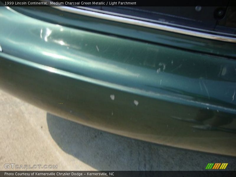 Medium Charcoal Green Metallic / Light Parchment 1999 Lincoln Continental