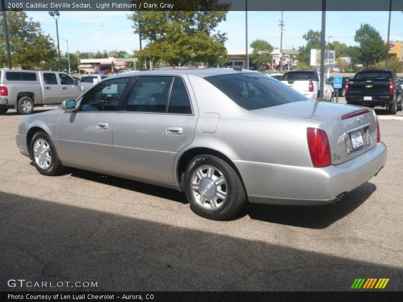 Light Platinum / Dark Gray 2005 Cadillac DeVille Sedan