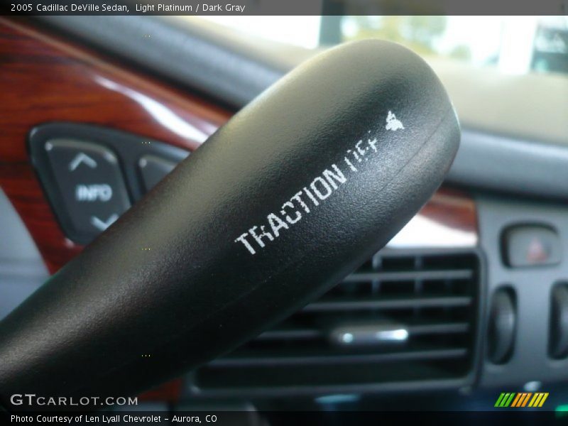 Light Platinum / Dark Gray 2005 Cadillac DeVille Sedan