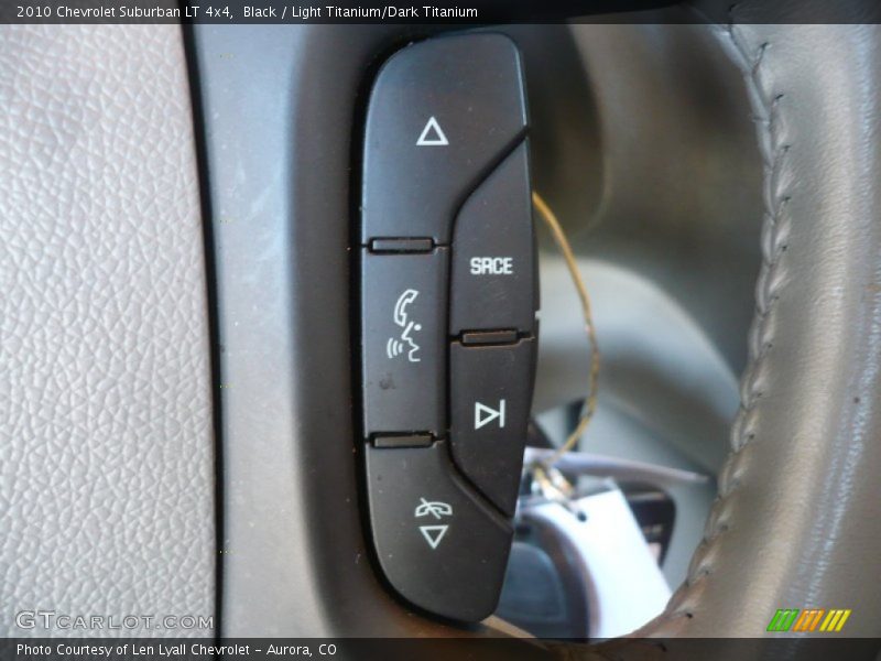 Black / Light Titanium/Dark Titanium 2010 Chevrolet Suburban LT 4x4