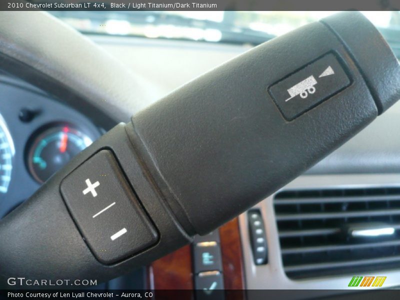 Black / Light Titanium/Dark Titanium 2010 Chevrolet Suburban LT 4x4