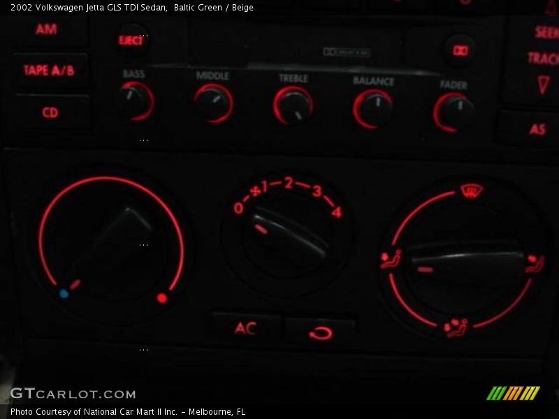 Baltic Green / Beige 2002 Volkswagen Jetta GLS TDI Sedan