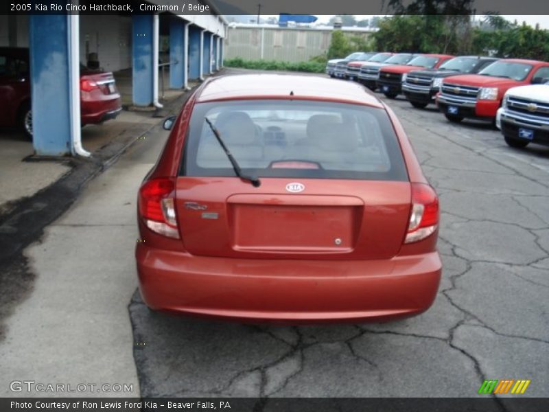 Cinnamon / Beige 2005 Kia Rio Cinco Hatchback