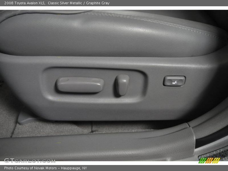 Classic Silver Metallic / Graphite Gray 2008 Toyota Avalon XLS