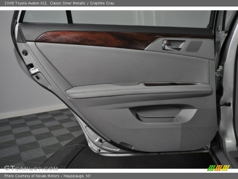 Classic Silver Metallic / Graphite Gray 2008 Toyota Avalon XLS