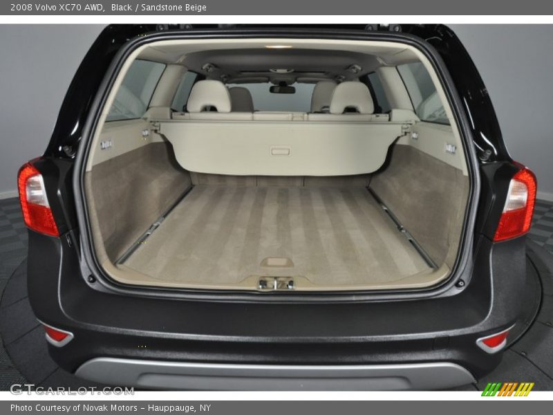 Black / Sandstone Beige 2008 Volvo XC70 AWD