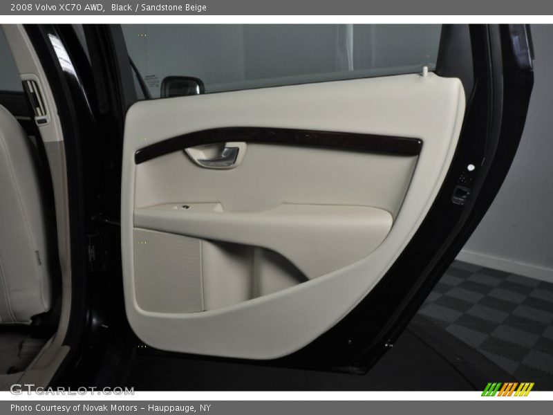 Black / Sandstone Beige 2008 Volvo XC70 AWD
