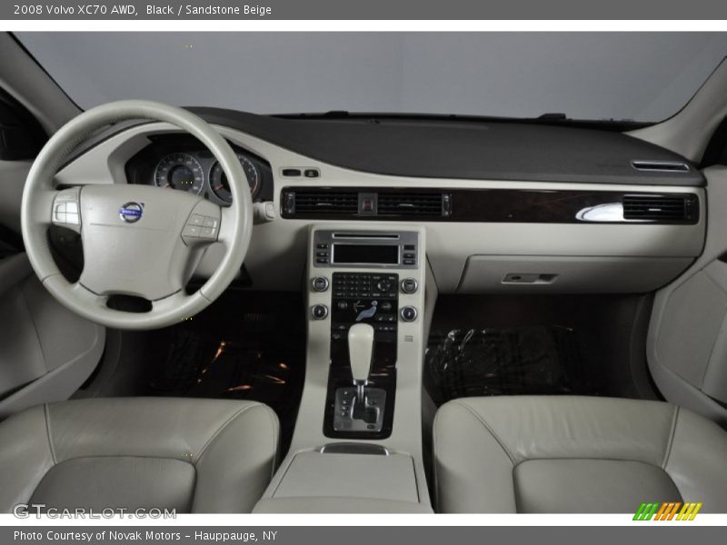 Black / Sandstone Beige 2008 Volvo XC70 AWD