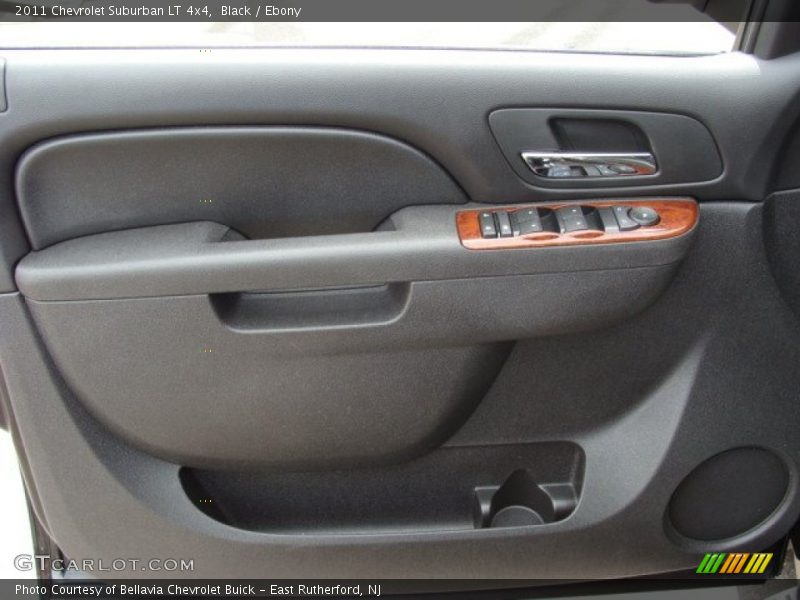 Black / Ebony 2011 Chevrolet Suburban LT 4x4