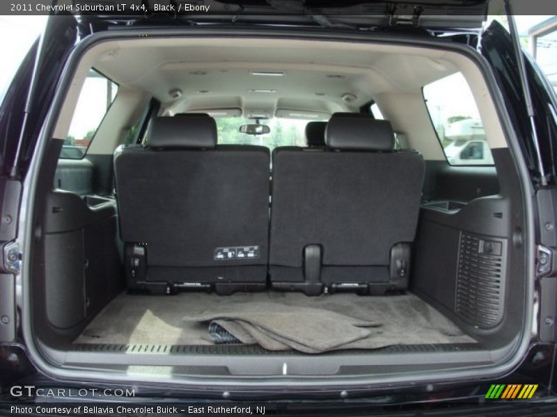 Black / Ebony 2011 Chevrolet Suburban LT 4x4