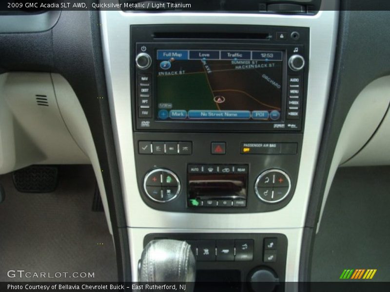 Quicksilver Metallic / Light Titanium 2009 GMC Acadia SLT AWD