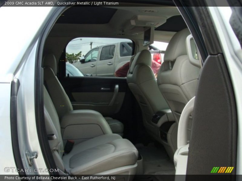 Quicksilver Metallic / Light Titanium 2009 GMC Acadia SLT AWD