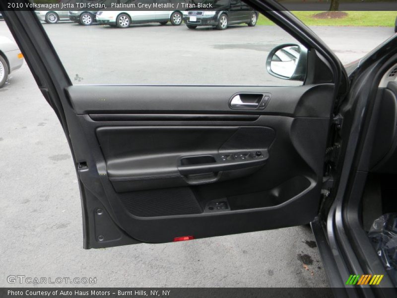 Platinum Grey Metallic / Titan Black 2010 Volkswagen Jetta TDI Sedan