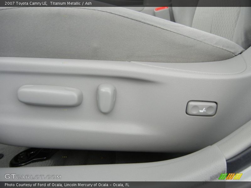 Titanium Metallic / Ash 2007 Toyota Camry LE