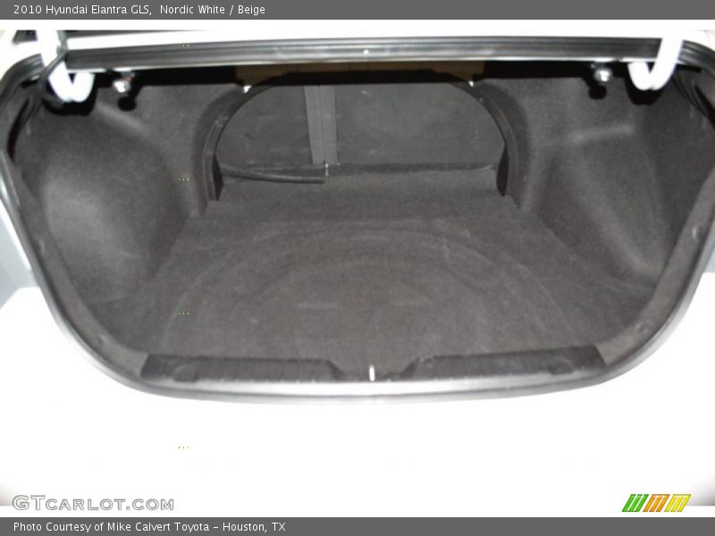 Nordic White / Beige 2010 Hyundai Elantra GLS