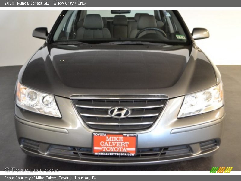 Willow Gray / Gray 2010 Hyundai Sonata GLS