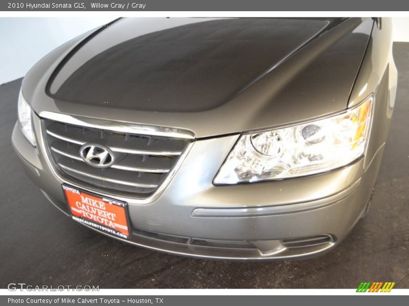 Willow Gray / Gray 2010 Hyundai Sonata GLS