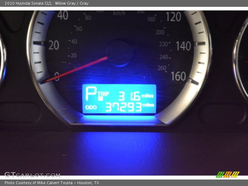 Willow Gray / Gray 2010 Hyundai Sonata GLS