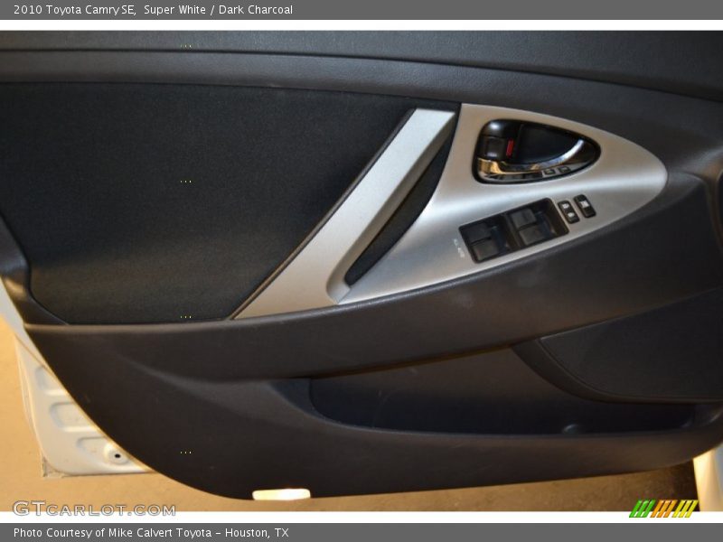 Super White / Dark Charcoal 2010 Toyota Camry SE
